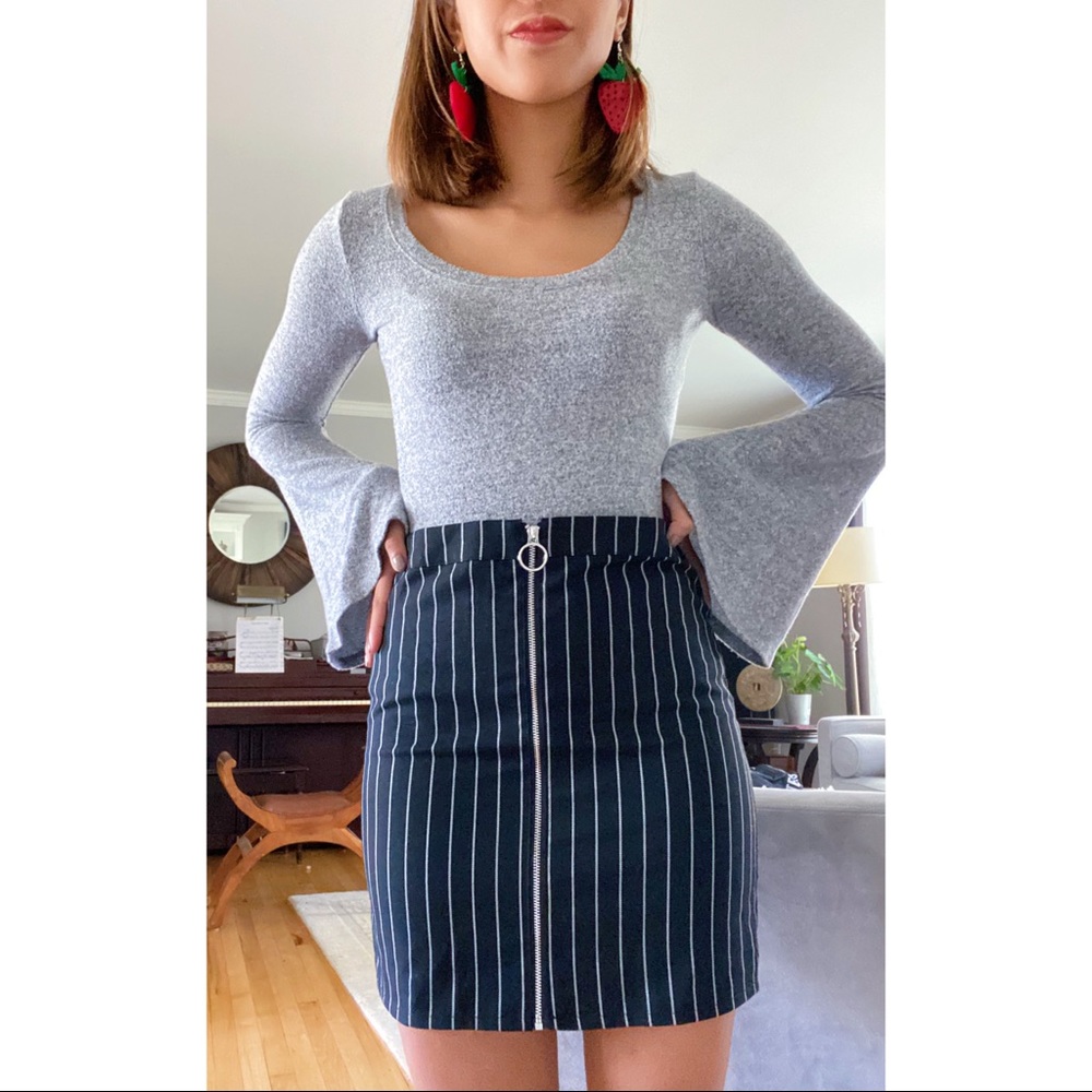 Garage pin stripped skirt